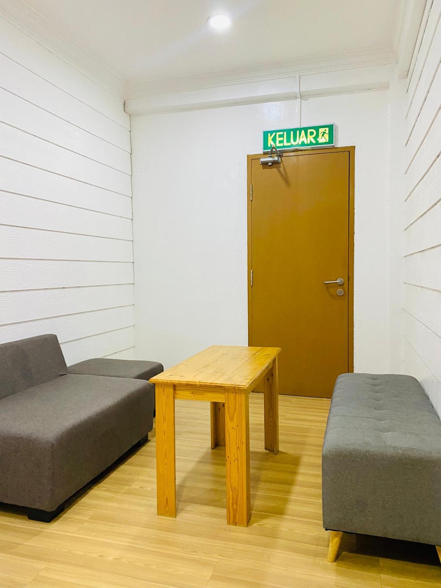 Suza Hostel Tumpat Esterno foto